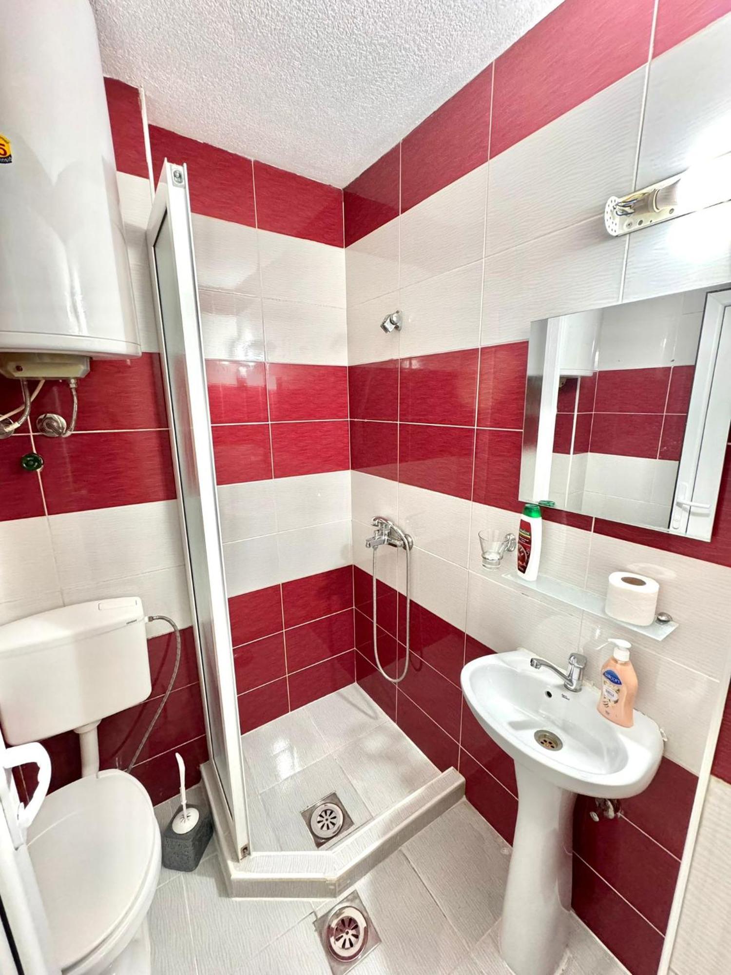 Hotel Istanbul Skopje Buitenkant foto