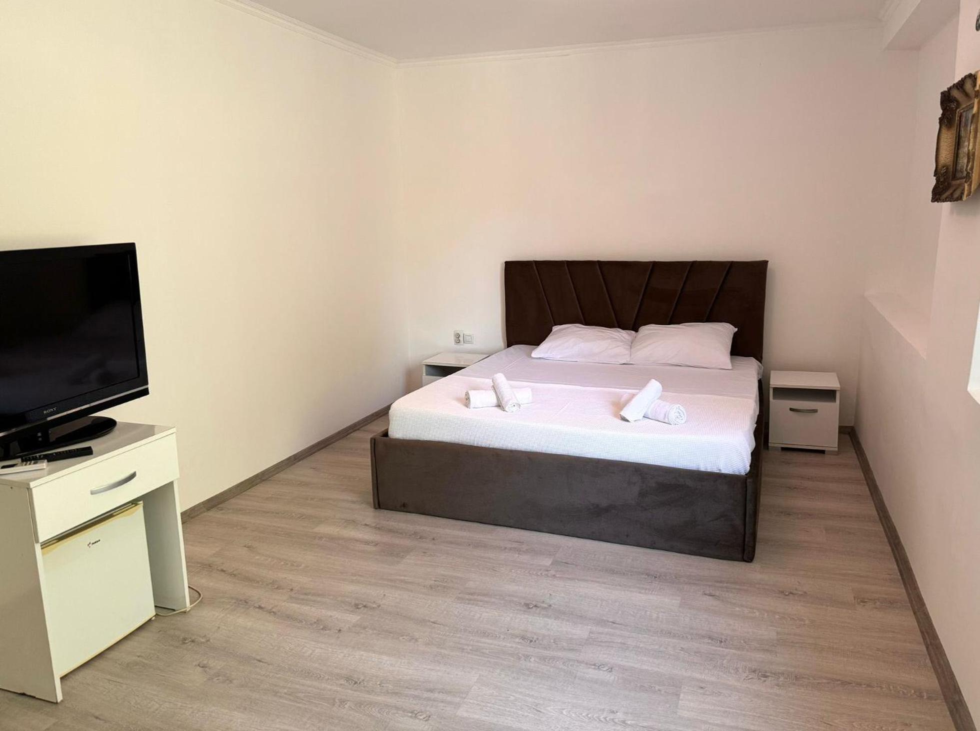 Hotel Istanbul Skopje Buitenkant foto